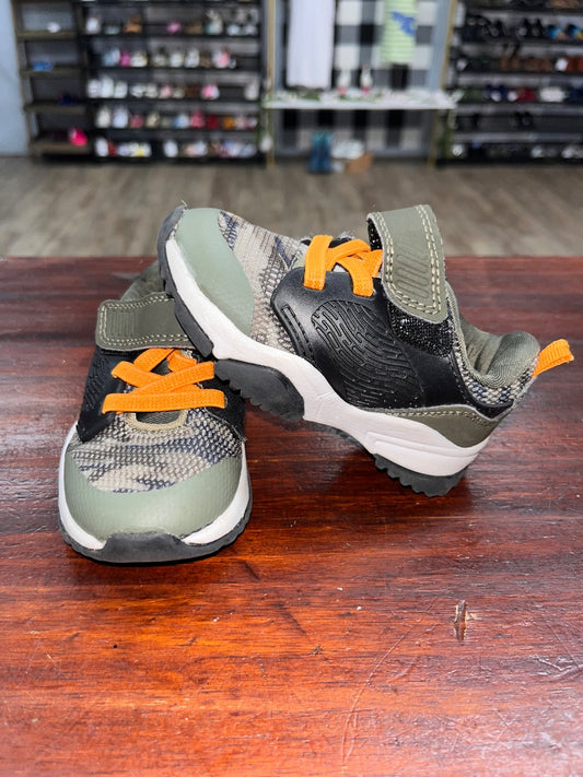 GREEN/BLACK CAT & JACK VELCRO CAMO SNEAKERS, SHOES 5