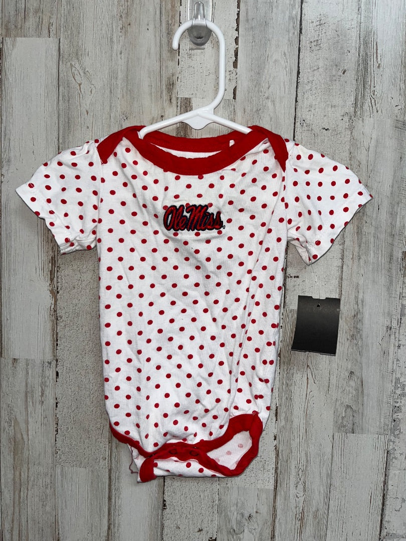 WHITE/RED GARB OLE MISS DOT ONESIE, GIRL 3M