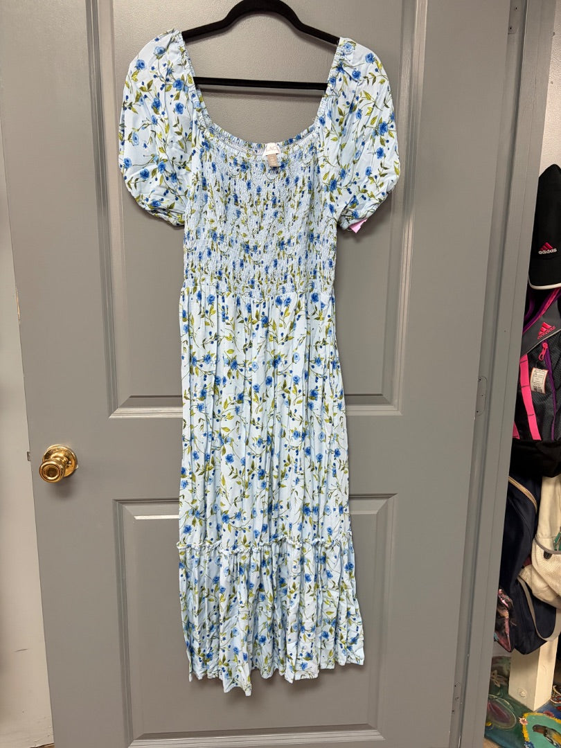 BLUE CHILDRENS PLACE FLORAL SMOCK DRESS, LADIES L