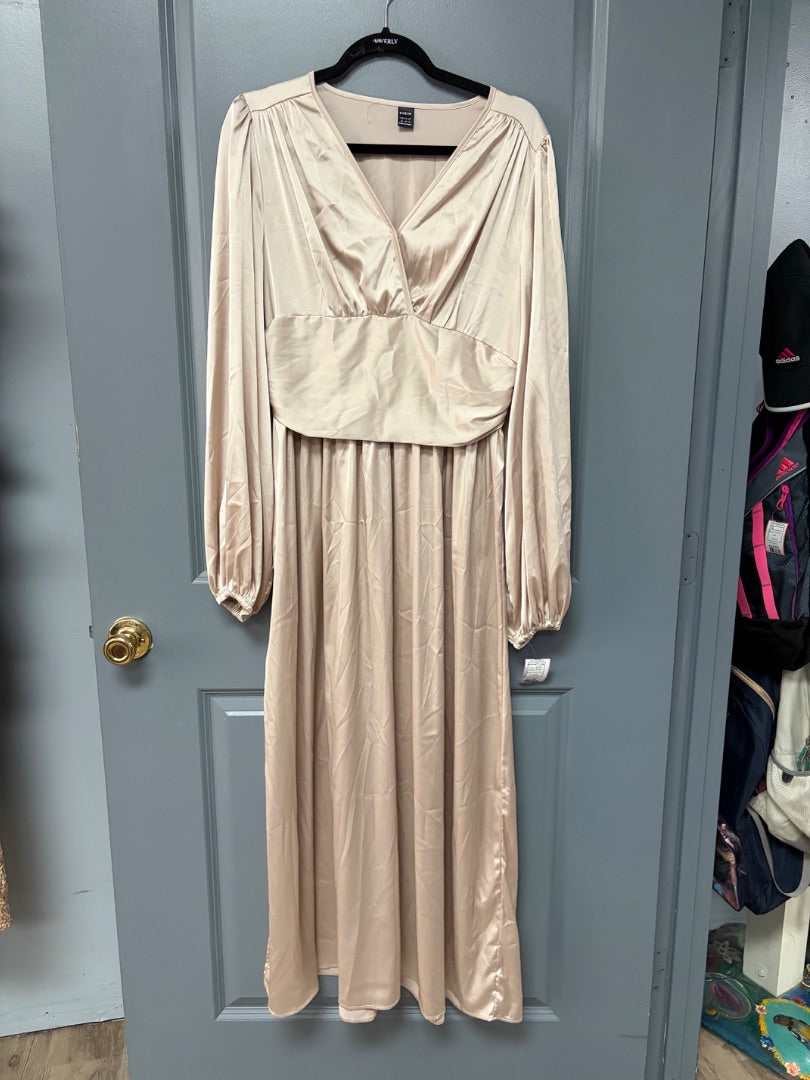 BEIGE SHEIN SATIN MAXI DRESS, LADIES XL