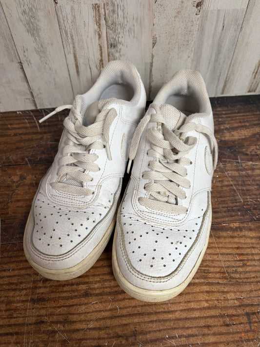 WHITE NIKE LOGO SNEAKERS, LADIES A6