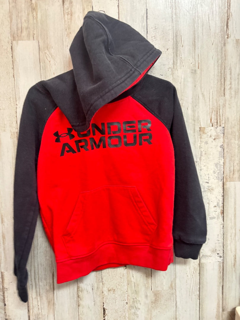 RED UNDER ARMOUR LOGO HOODIE, BOYS 4