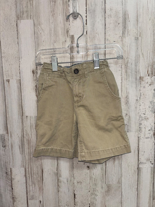 Tan Osh kosh Khaki shorts, Boys 4T