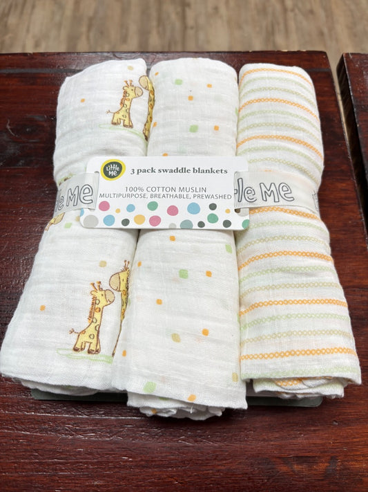 White Little me NEW 3pack swaddle blankets, Baby Gear