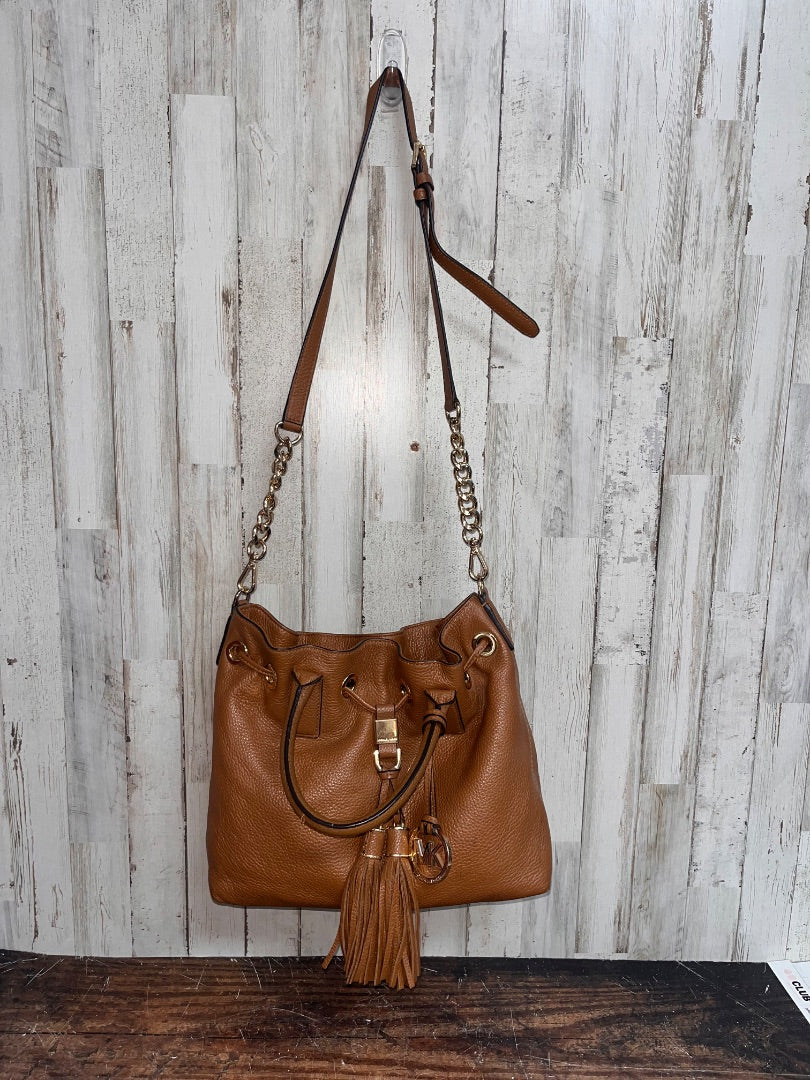 CAMEL MICHAEL KORS LEATHER CINCH PURSE