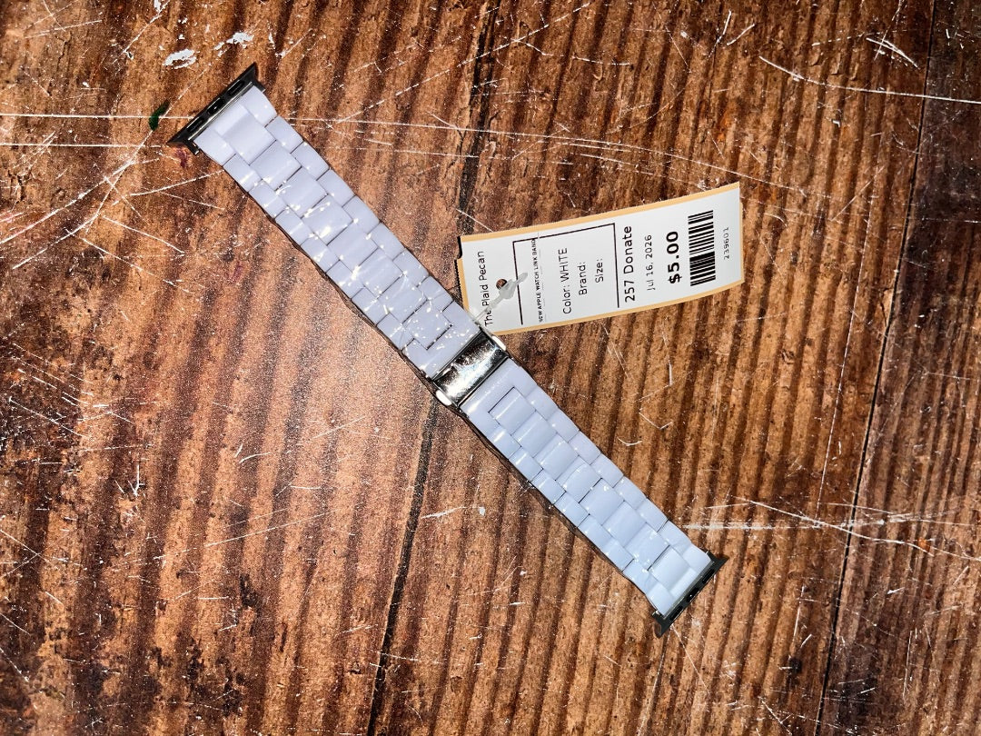 WHITE  NEW APPLE WATCH LINK BAND