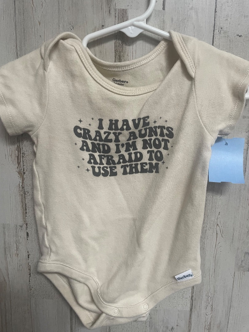TAN GERBER CRAZY AUNT ONESIE, GIRL 6-9M
