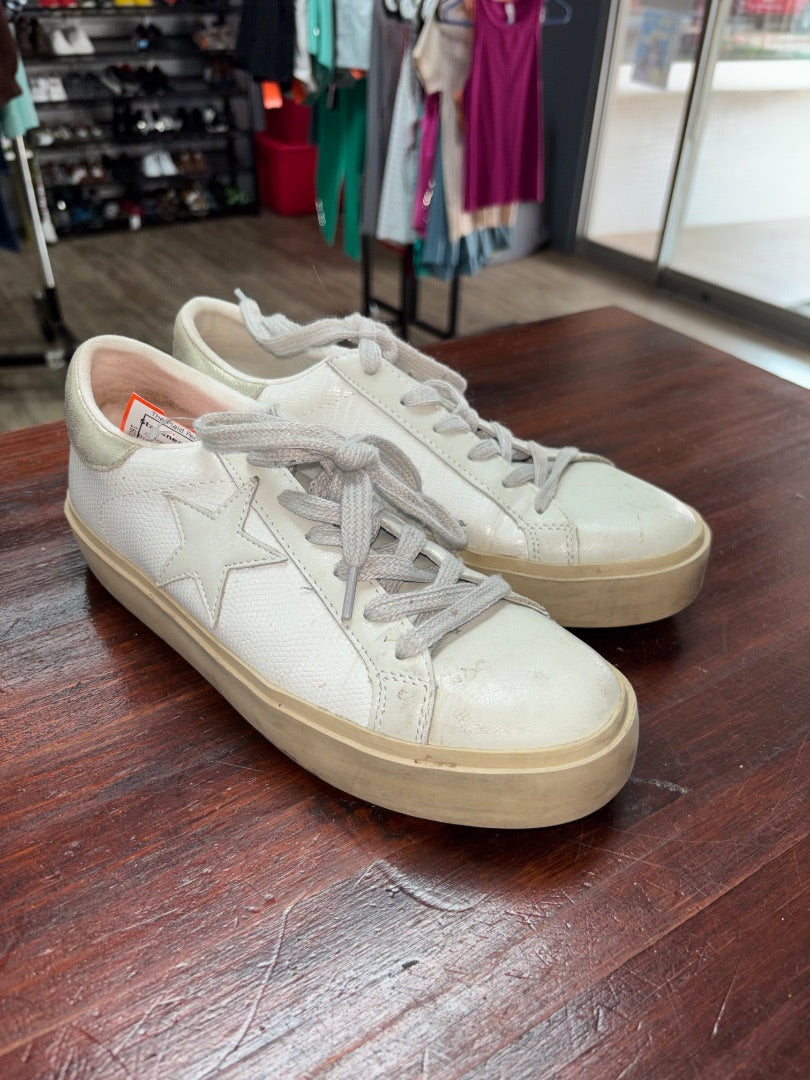 White Shu shop Star sneakers, Shoes A8