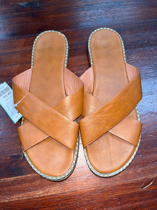 BROWN  CRISS CROSS STRAP SANDALS, SHOES A9