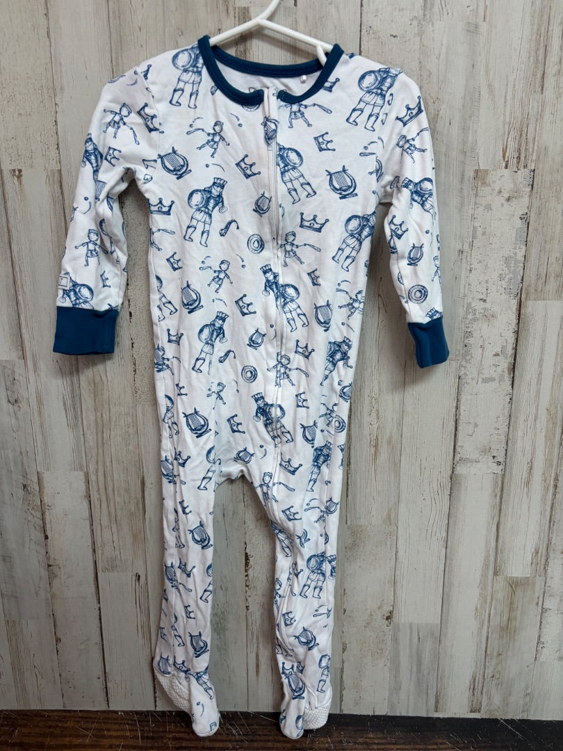 WHITE HOLY PALS KING PRINT SLEEPER, BOYS 12/18M
