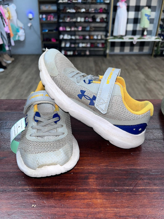 GREY/NAVY/YELLOW UNDER ARMOUR VELCRO SNEAKERS, SHOES Y1.5