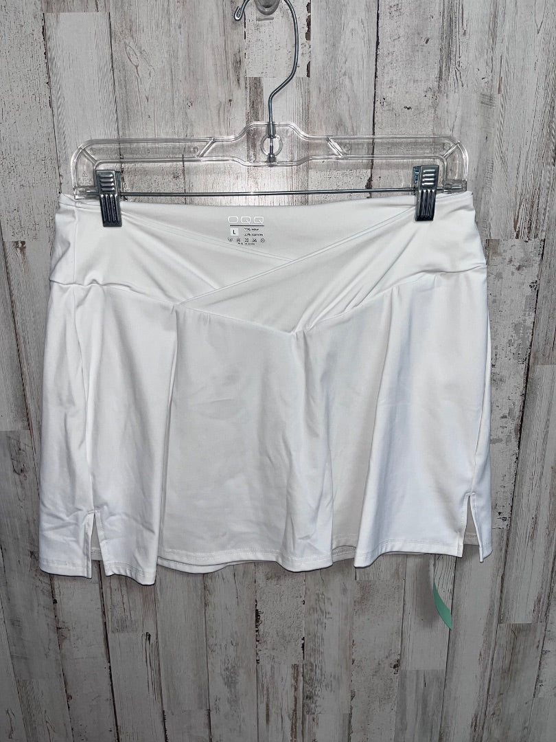 WHITE OQQ TENNIS SKORT, LADIES L