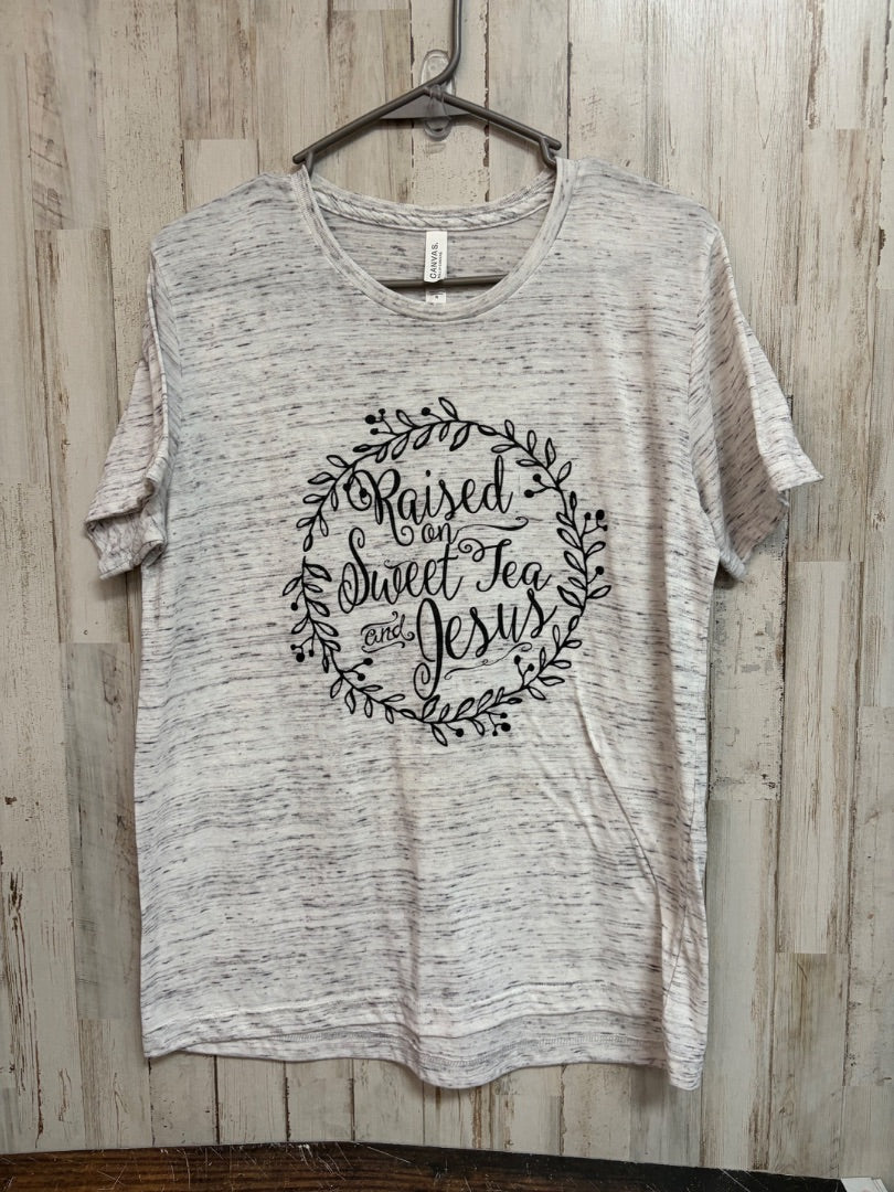 GREY BELLA CANVAS SWEET TEA & JESUS TEE, LADIES M