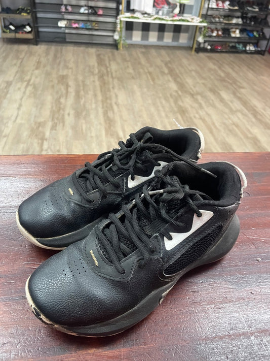 BLACK/GOLD UNDER ARMOUR HIGH TOPS, SHOES Y5.5
