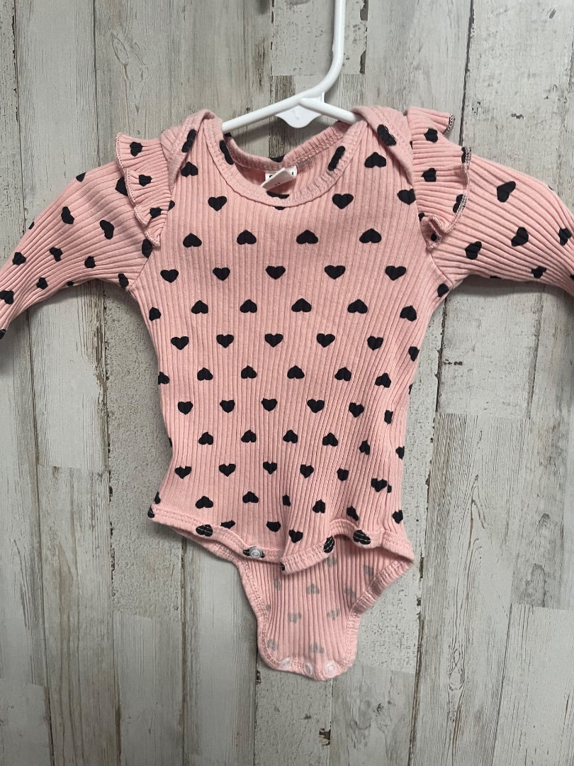 PINK SHEIN RIBBED HEART ONESIE, GIRL 0-1M