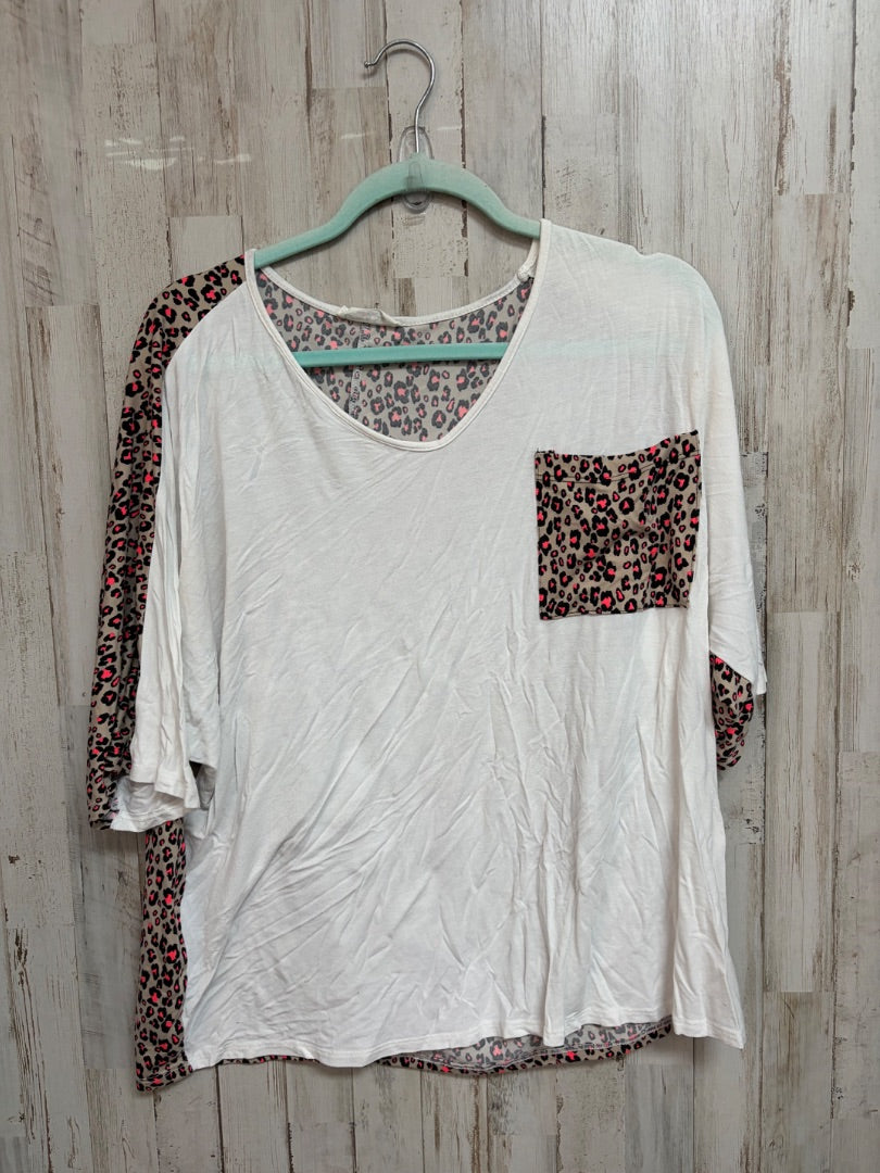 WHITE CREAM N SUGAR LEOPARD POCKET TOP, LADIES S