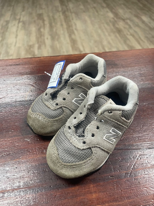 GREY NEW BALANCE SNEAKERS (NEED LACES), SHOES 4