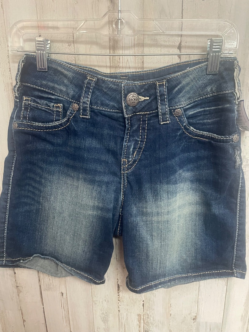 DARK DENIM SILVER 28/4.5 STRECH JEAN SHORTS, LADIES M