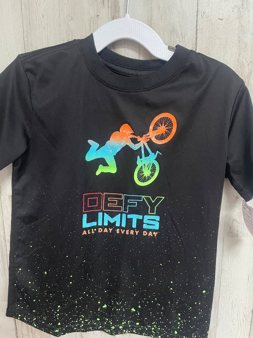 BLACK ATHLETIC WORKS DEFY LIMITS TEE, BOY 4/5
