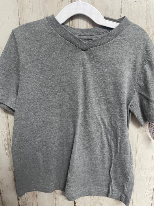 GREY ARIZONA V NECK TEE, BOY 6/7