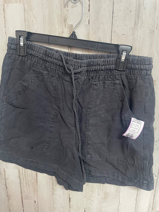 BLACK UNIVERSAL THREAD , LADIES M