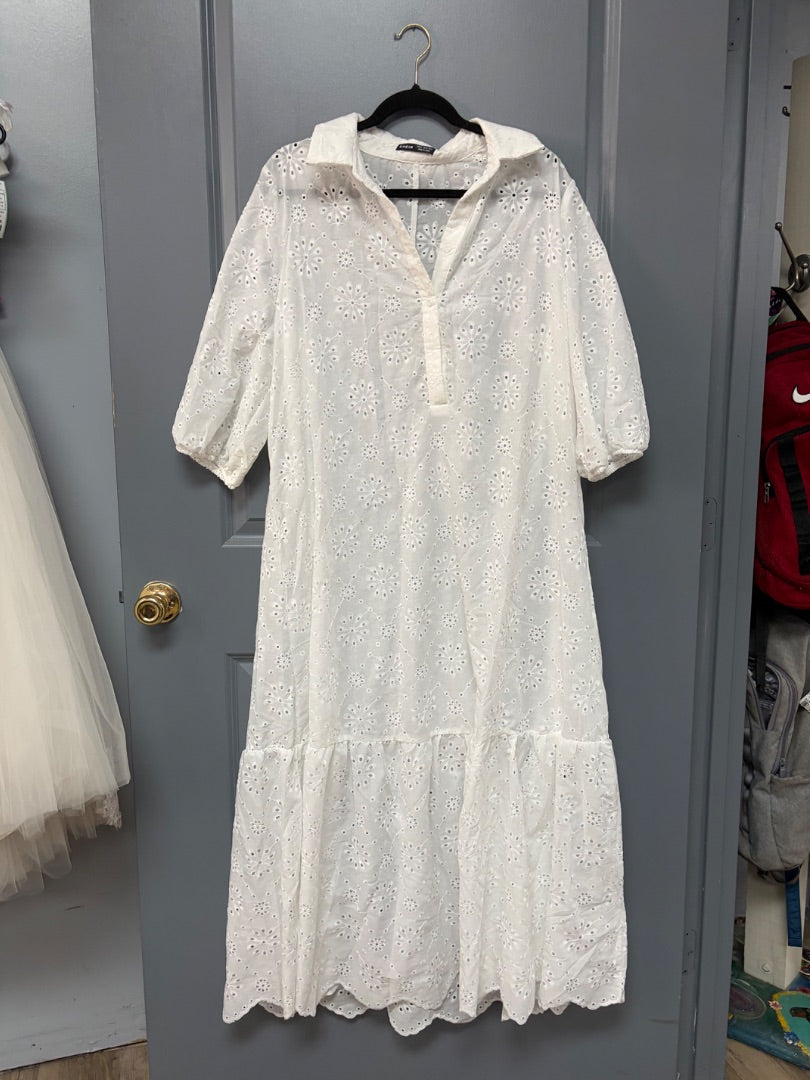 WHITE SHEIN EYELET MAXI DRESS, LADIES XL