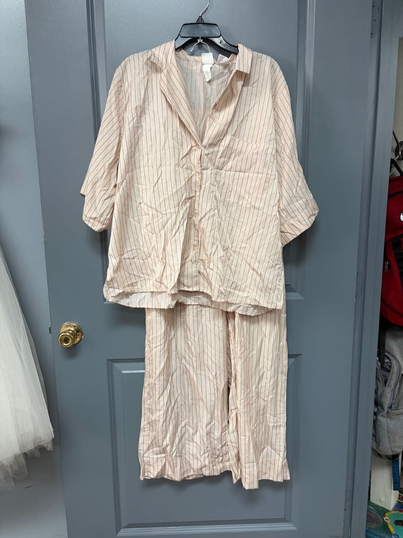 BEIGE H&M STRIPED LOUNGE SET, LADIES XL