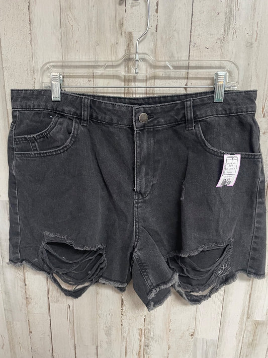 BLACK  SZ 14 RIPPED JEAN SHORTS, LADIES XL
