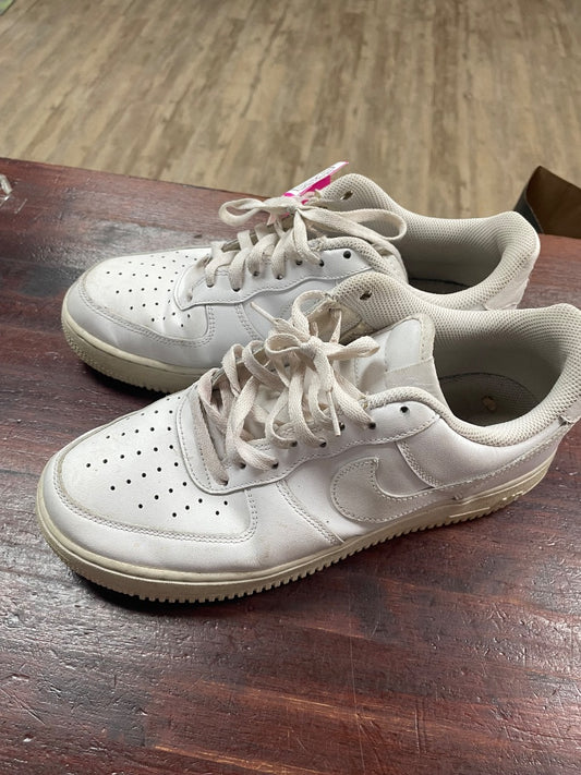 WHITE NIKE LEATHER AIR SNEAKERS, SHOES A9