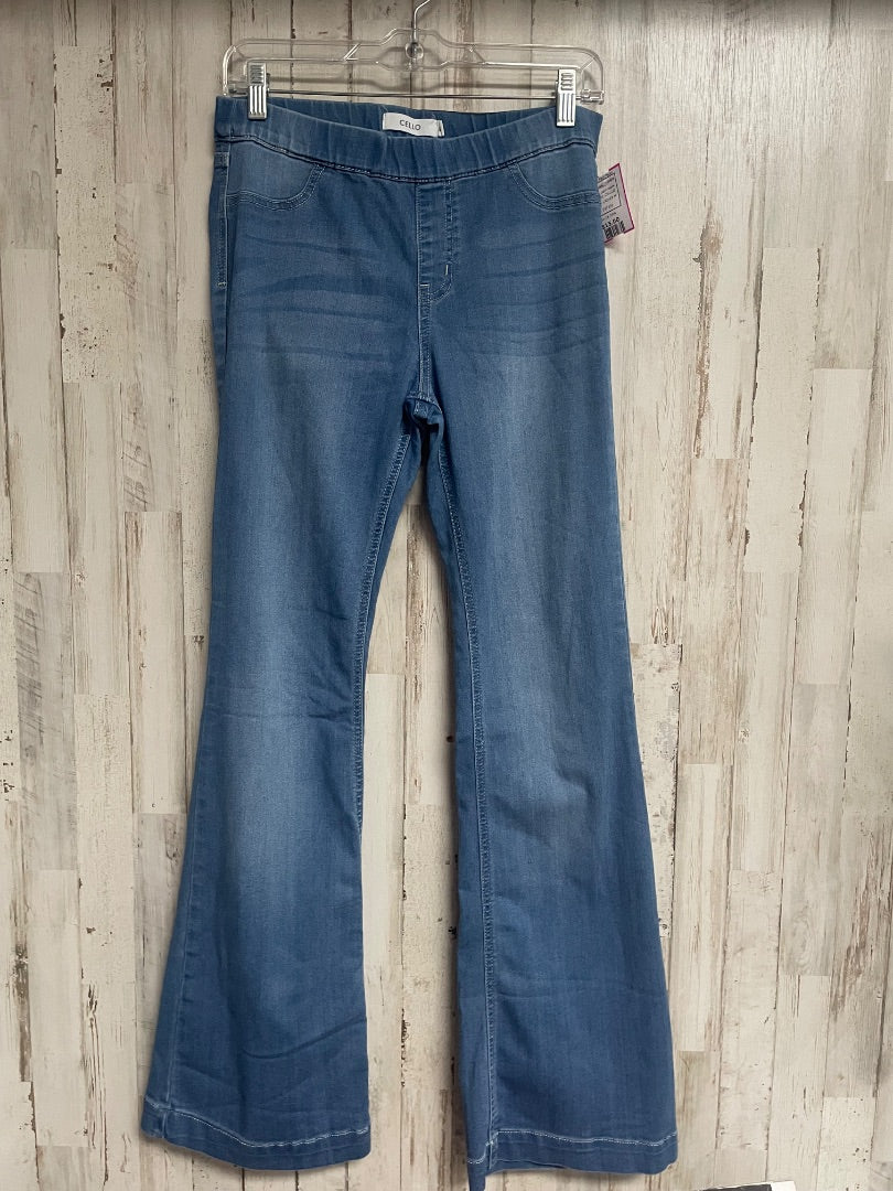 LIGHT DENIM CELLLO PULL ON FLARES, LADIES M