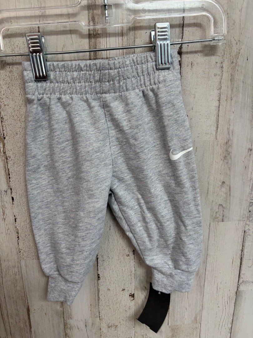 GREY NIKE LOGO JOGGERS, BOY 6M