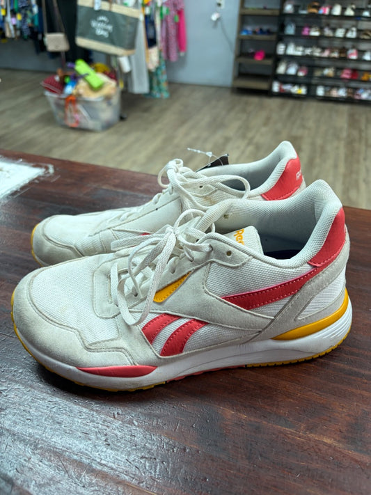 CREAM/CORAL REEBOK , SHOES A7.5