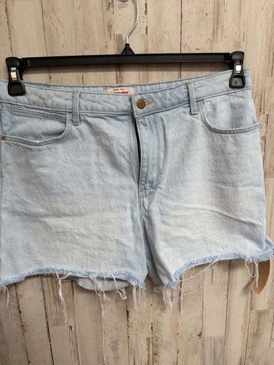LIGHT DENIM WRANGLER SZ 12 CUT OFF JEAN SHORTS, LADIES L
