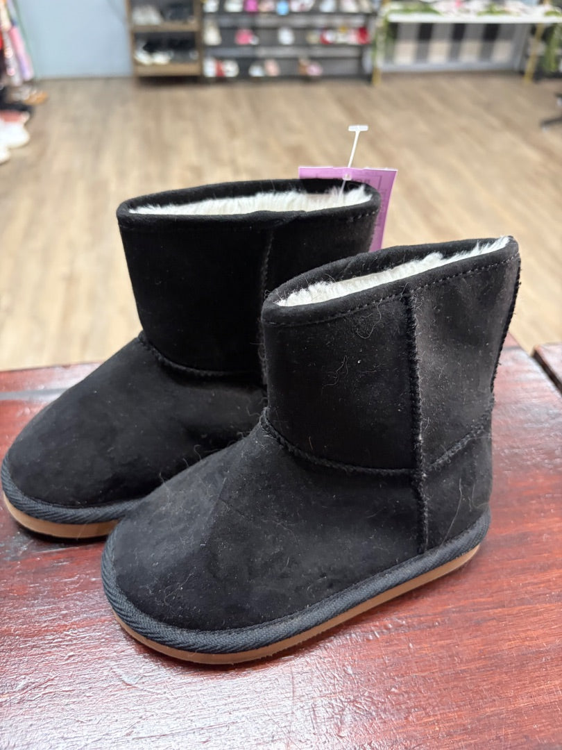 BLACK  BOOTS, SHOES 7