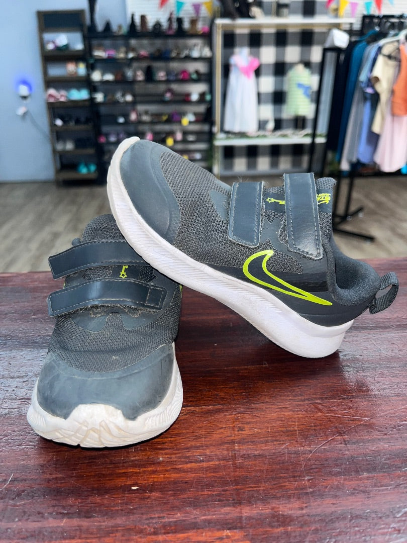 GREY/GREEN NIKE DOUBLE STRAP SNEAKERS, SHOES 9