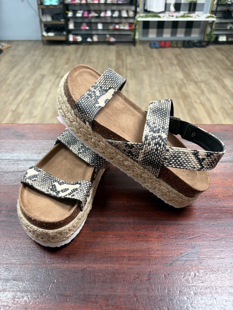 BLACK/IVORY PIERRE DUMAS SNAKE PRINT PLATFORM SANDALS, SHOES A9