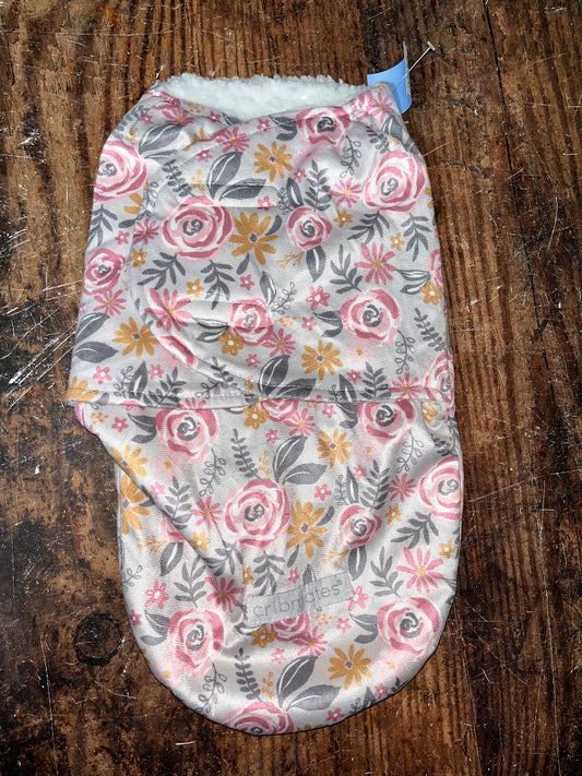 GREY/PINK CRIB MATES SHERPA LINED FLORAL SWADDLE