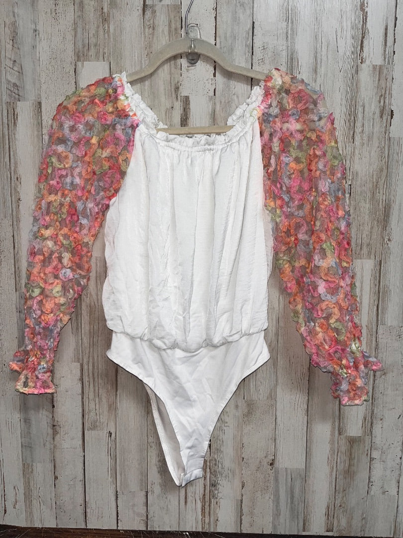 WHITE TCEC MESH FLORAL SLEEVE BODYSUIT, LADIES S