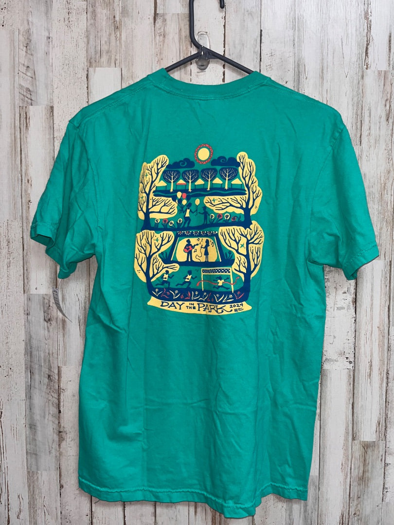 GREEN COMFORT COLORS DAY IN THE PARK TEE, LADIES M