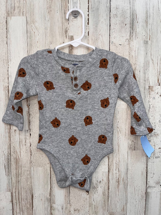 GREY OLD NAVY BEAR WAFFLE ONESIE, BOY 6-12M