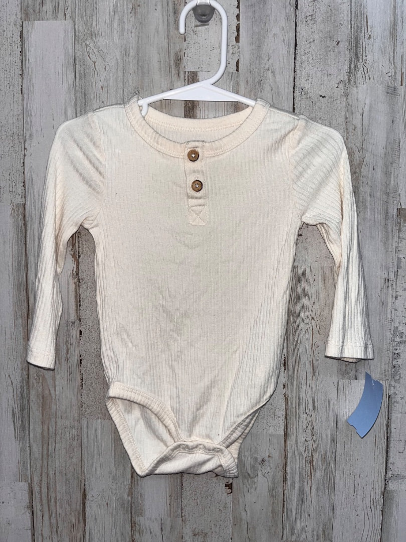 IVORY CAT & JACK RIBBED BUTTON ONESIE, BOY 12M