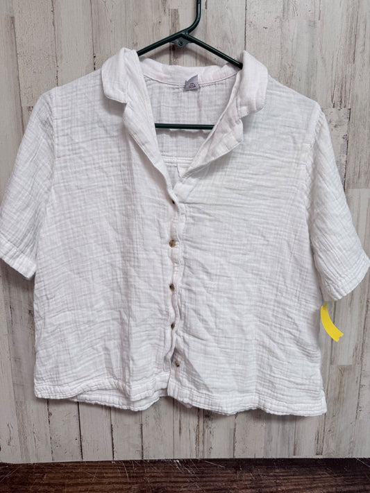 White Old navy Muslin button up top, Ladies M