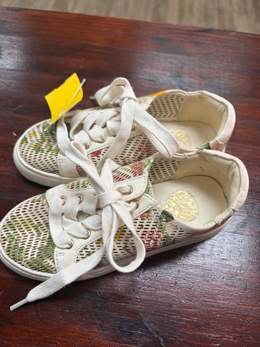 IVORY VINCE CAMUTO FLORAL SNEAKERS, SHOES 11