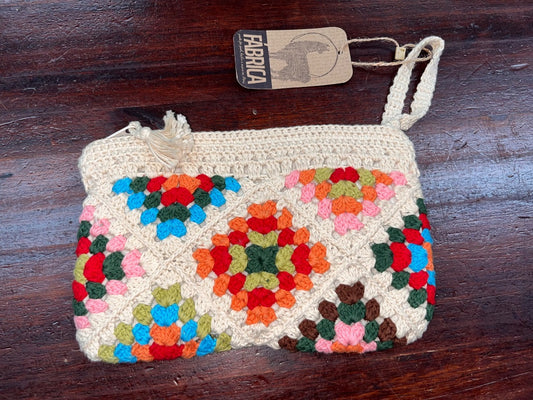 MULTI FABRICA NEW CROCHET CLUTCH