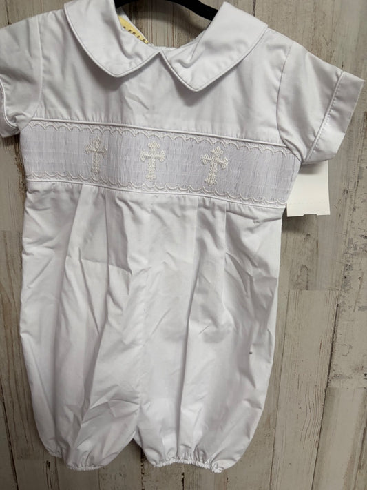 WHITE LE ZA ME CROSS SMOCK ROMPER, BOYS 24M