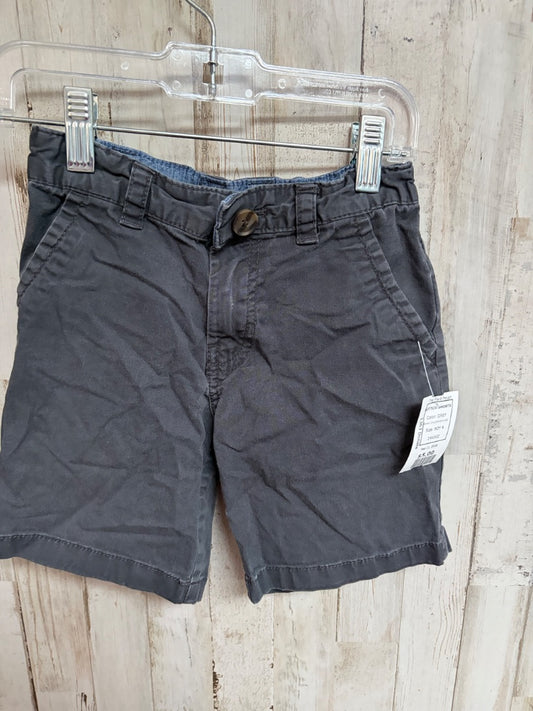 GREY CHILDRENS PLACE BUTTON SHORTS, BOY 6