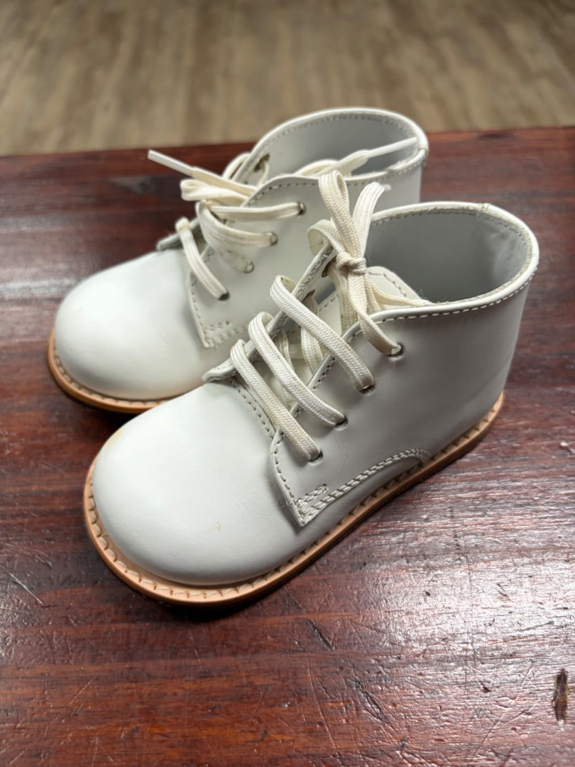 WHITE JOSMO WALKER SHOES, SHOES 6