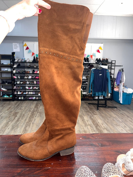 BROWN  SUEDE KNEE HIGH BOOTS, SHOES A8/9