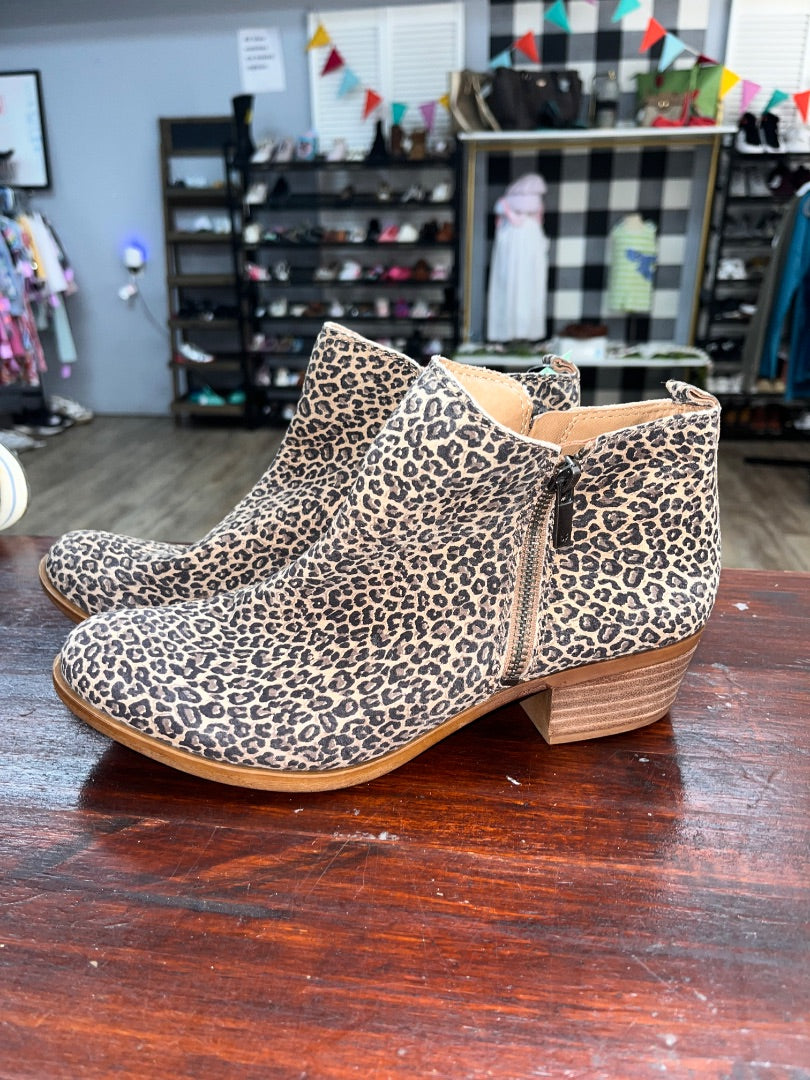 TAN LUCKY BRAND CHEETAH ANKLE BOOTS, SHOES A9