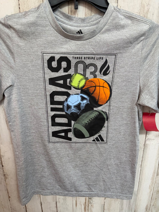 GREY ADIDAS THREE STRIPE LIFE BALL TEE, BOY 10/12